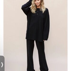 Ladygang Lazygang black knit sweater and wide leg pant lounge set, Small